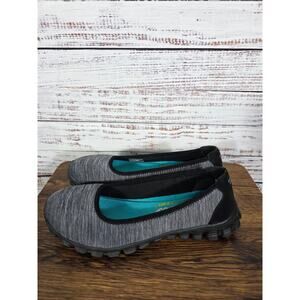 Sketchers Slip-On Flats Gray Knit Foam Athletic Flex Women's Shoes size 7.5